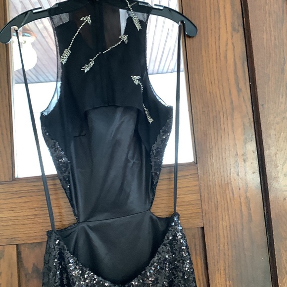 Prom Dress - Picture 4 of 7